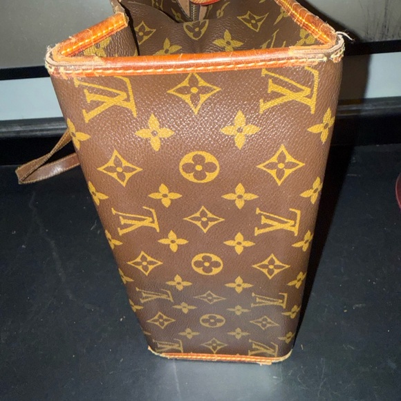 LV. Brown Monogram Tote Bag - Picture 10 of 16
